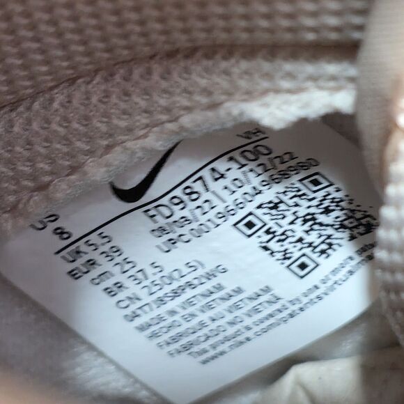 Nike Dunk High Sneakers FD9874-100 Sanddrift Brown White Women\'s Size 8 main image 5